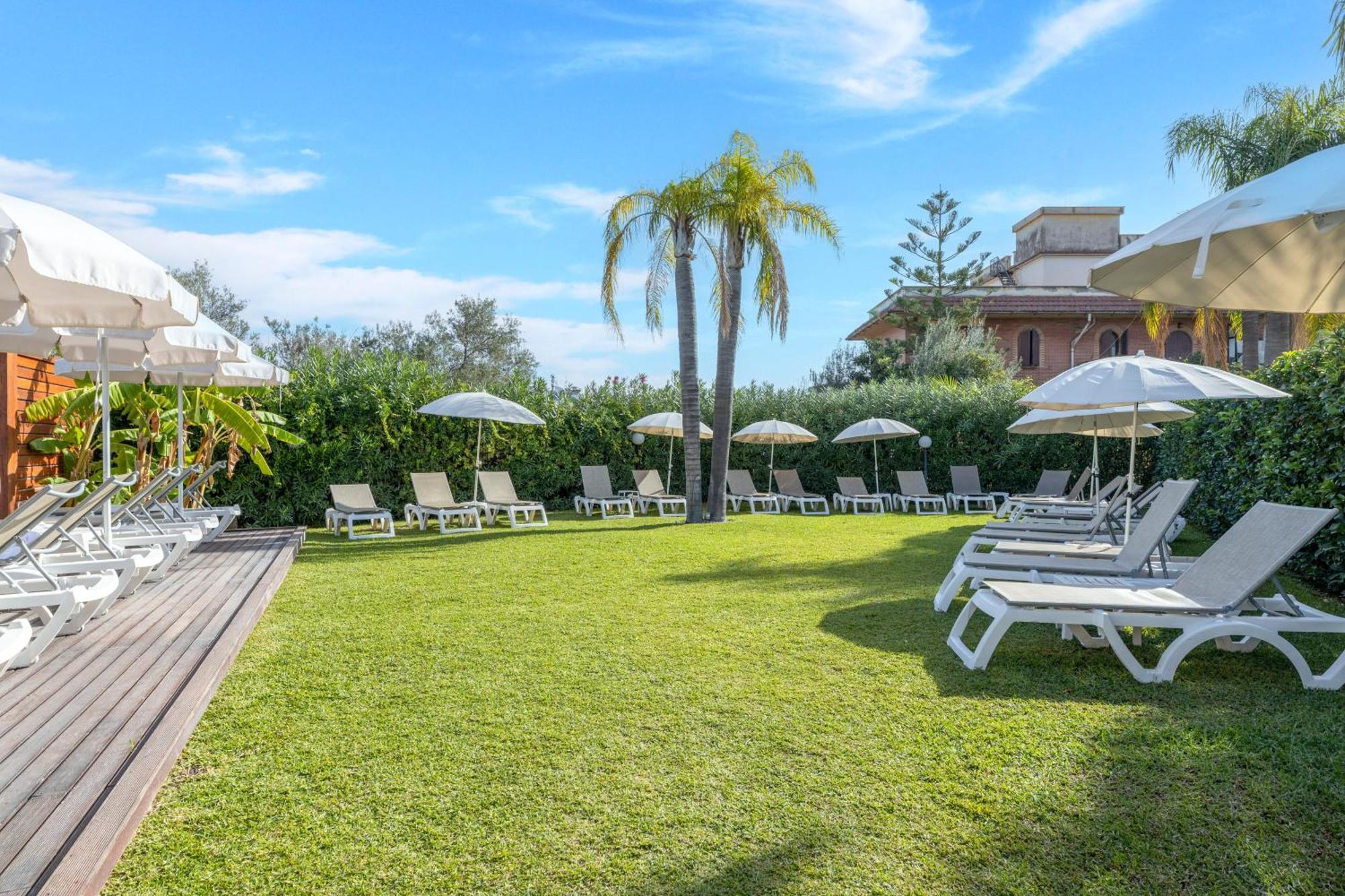 Residence Villa Giardini Exterior foto